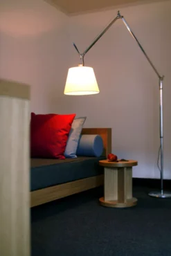 Artemide Tolomeo Mega Terra Booglamp LED 3000K Snoerdimmer Alu Grijs Satijn 32 -Flos || EMU Winkel x886x886 ComfortP205.jpg.pagespeed.ic .o4Yz3Fx6b0