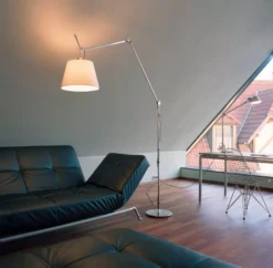 Artemide Tolomeo Mega Terra Booglamp LED 2700K Retro Snoerdimmer Alu Grijs Satijn 36 -Flos || EMU Winkel x886x886 artemide tolomeo mega terra vloerlamp led met snoerdimmer aluminium18.jpg.pagespeed.ic .9YMOsH5SH7