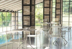 Emu Lyze Armchair Tuinstoel Rood, Rugleuning Rood -Flos || EMU Winkel x886x886 emu lyze armchair tuinstoel1.jpg.pagespeed.ic .BldMQnrMSm