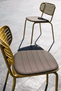 Emu Mom Tuinstoel Cement -Flos || EMU Winkel x886x886 emu mom tuinstoel20.jpg.pagespeed.ic .wa6ceYXI4c