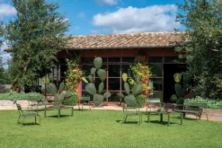 Emu Star Aluminium Fauteuil Antic Iron -Flos || EMU Winkel x886x886 emu star aluminium fauteuil1.jpeg.pagespeed.ic .gGYgsXEaZP