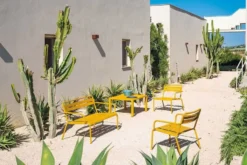 Emu Star Aluminium Fauteuil Antic Iron -Flos || EMU Winkel x886x886 emu star square tafel 70x7031.jpg.pagespeed.ic .ehmYTyaFmA