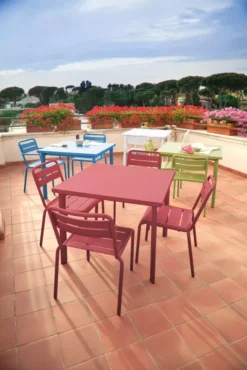 Emu Star Tuintafel Rechthoek 160x90 Indian Brown -Flos || EMU Winkel x886x886 emu star tafel rechthoek sfeer 3.jpg.pagespeed.ic .AzrU6J1A3g