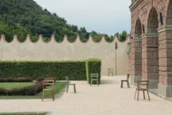 Emu Thor Tuinstoel Maple Rood -Flos || EMU Winkel x886x886 emu thor tuinstoel8.jpg.pagespeed.ic .Ep1xGDCsRx