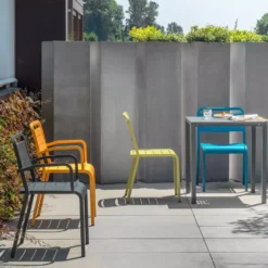 Emu Urban Armchair Tuinstoel Donkerblauw -Flos || EMU Winkel x886x886 emu urban armchair stoel sfeer 2.jpg.pagespeed.ic .5li GhI4Yd