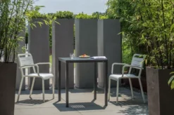 Emu Urban Armchair Tuinstoel Donkerblauw -Flos || EMU Winkel x886x886 emu urban sfeer 5.jpg.pagespeed.ic .am3Q8CzvYh