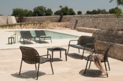 Emu Yard Lounge Fauteuil Grijs/Groen -Flos || EMU Winkel x886x886 emu yard loungechair sfeer 3.jpg.pagespeed.ic .oJ5gcJjArM