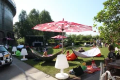 Fatboy Headdemock Hangmat Daisy Yellow -Flos || EMU Winkel x886x886 fatboy headdemock hangmat sfeer3.jpg.pagespeed.ic .gyZ6sUobz1