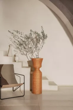 Ferm Living Agnes Plantenbak 90 -Flos || EMU Winkel x886x886 ferm living agnes plantenbak 905.jpg.pagespeed.ic .vRpHbzCXYE