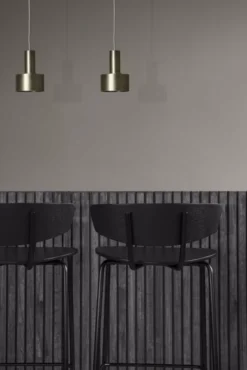 Ferm Living Disc Brass Hanglamp Groot Lichtgrijs -Flos || EMU Winkel x886x886 ferm living disc black hanglamp19.jpg.pagespeed.ic .2mfkB2hzuj