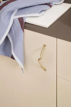 Ferm Living Hale Yarn-dyed Theedoek Chocolate/Bright Blue -Flos || EMU Winkel x886x886 ferm living hale yarn dyed theedoek15.jpg.pagespeed.ic .e5WswmxEya