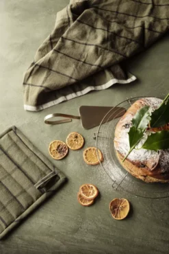 Ferm Living Hale Yarn-dyed Theedoek Chocolate/Bright Blue -Flos || EMU Winkel x886x886 ferm living hale yarn dyed theedoek19.jpg.pagespeed.ic .QsuFw3HSX