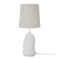 Ferm Living Hebe Tafellamp Medium Wit Met Curry Kap -Flos || EMU Winkel x886x886 ferm living hebe tafellamp medium wit1.jpg.pagespeed.ic .7S4PIW8rz4