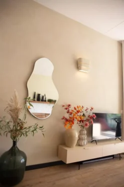 Ferm Living Pond Spiegel Organisch Large Brass -Flos || EMU Winkel x886x886 ferm living pond spiegel organisch large3.jpg.pagespeed.ic .AMrutK7Tay