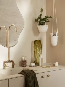 Ferm Living Speckle Bloempot Hangend Large Off-white -Flos || EMU Winkel x886x886 ferm living speckle bloempot hangend small2.jpg.pagespeed.ic .GpJaezJP k