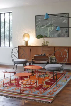 Fermob Cocotte Bijzettafel Small Capucine -Flos || EMU Winkel x886x886 fermob 1900 fauteuil met off white zitkussen22.jpg.pagespeed.ic .v76vAXBS17 1