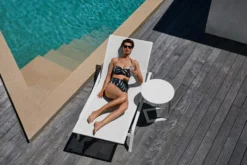 Fermob Alizé Offset Bijzettafel Anthracite -Flos || EMU Winkel x886x886 fermob aliz offset bijzettafel1.jpg.pagespeed.ic .aa2Vg3PUUB