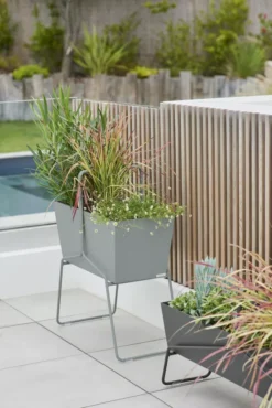 Fermob Basket Plantenbak Long Anthracite -Flos || EMU Winkel x886x886 fermob basket plantenbak high17.jpg.pagespeed.ic .ObymrJ2BEB