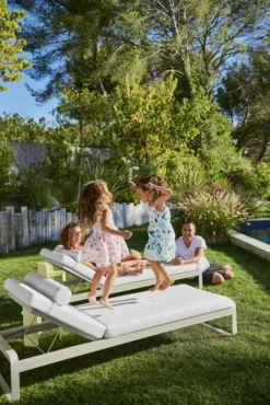 Fermob Bellevie Ligbed Kussen Flannelgrijs Poppy -Flos || EMU Winkel x886x886 fermob bellevie ligbed kussen flannelgrijs1.jpg.pagespeed.ic .ijDcOk3TEN 1