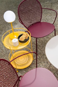 Fermob Lorette Tuinstoel Met Armleuning Lapilli Grey -Flos || EMU Winkel x886x886 fermob lorette conversation bench tuinbank25.jpg.pagespeed.ic .tnckSVSDO4