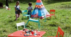 Fermob Luxembourg Kinder Tuinstoel Poppy -Flos || EMU Winkel x886x886 fermob luxembourg kinder tuinstoel2.jpg.pagespeed.ic .ALmcB8x6an