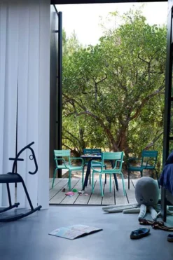 Fermob Luxembourg Tuintafel Vierpoot 80x80 Cedar Green -Flos || EMU Winkel x886x886 fermob luxembourg tuinstoel met armleuning62.jpg.pagespeed.ic .aAwCUPrAAZ