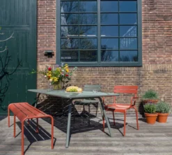 Fermob Luxembourg Tuintafel 143x80 Poppy -Flos || EMU Winkel x886x886 fermob luxembourg tuintafel 165x1009.jpg.pagespeed.ic .6D1RhMKkR3