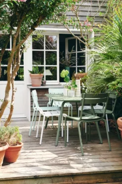 Fermob Luxembourg Tuintafel 143x80 Poppy -Flos || EMU Winkel x886x886 fermob luxembourg tuintafel 207x1009.jpg.pagespeed.ic .c7x2drliJ