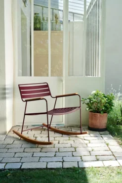 Fermob Surprising Schommelstoel Honey -Flos || EMU Winkel x886x886 fermob surprising schommelstoel22.jpg.pagespeed.ic .3MIhYz JMz