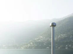 Flos Bellhop Sokkellamp LED Laag Zwart -Flos || EMU Winkel x886x886 flos bellhop sokkellamp led laag6.jpg.pagespeed.ic .0U21HiV5LQ 1