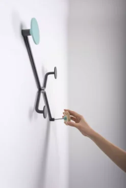 Gazzda Hook Kapstok Binnenhoek Roze -Flos || EMU Winkel x886x886 gazzda hook kapstok rechte muur12.jpg.pagespeed.ic .kgXVT6b74X 1