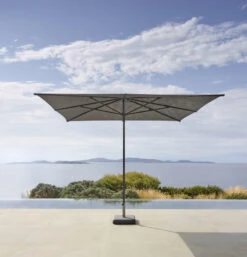 Jardinico Amalfi Parasol 250x250 White-night -Flos || EMU Winkel x886x886 jardinico amalfi parasol 250x2505.jpg.pagespeed.ic .b1QcXNMOV