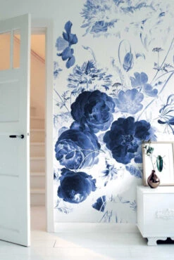 KEK Amsterdam Royal Blue Flowers I Behang (8 Banen) -Flos || EMU Winkel x886x886 kek amsterdam royal blue flowers i behang6.jpg.pagespeed.ic .64nsD8yYBQ