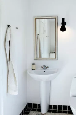 Louis Poulsen AJ 50 Outdoor Wandlamp LED V3 Wit -Flos || EMU Winkel x886x886 louis poulsen aj wandlamp zwart sfeer1.jpg.pagespeed.ic .7skSazsLJR