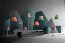 Luceplan Costanza Tafellamp Telescopisch Met Schakelaar Aluminium/Shaded Stone -Flos || EMU Winkel x886x886 luceplan costanza tafellamp sfeer4.jpg.pagespeed.ic .hYAnh MPPD 1