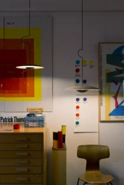 Marset Ginger Hanglamp Ø42 LED Phase Cut Eiken/wit -Flos || EMU Winkel x886x886 marset ginger 32 hanglamp led phase cut5.jpg.pagespeed.ic .I1S4 RCCXq