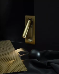 Marset Ledtube Mini Wandlamp LED Brons -Flos || EMU Winkel x886x886 marset ledtube mini wandlamp led6.jpg.pagespeed.ic .q6AvisP7xs