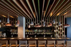 Marset Pleat Box Hanglamp Ø47 Oker/wit -Flos || EMU Winkel x886x886 marset pleat box hanglamp sfeer4.jpg.pagespeed.ic .TBEIvhuZ2W