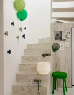 Muuto The Dots Haak 13cm Grey -Flos || EMU Winkel x886x886 muuto the dots hakenset sfeer 3.jpg.pagespeed.ic .p6awR8fml5 1