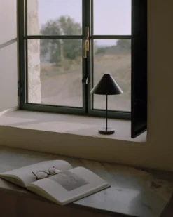 New Works Brolly Tafellamp LED Oplaadbaar Zwart -Flos || EMU Winkel x886x886 new works brolly tafellamp led oplaadbaar6.jpg.pagespeed.ic .Si0lAHqnC9