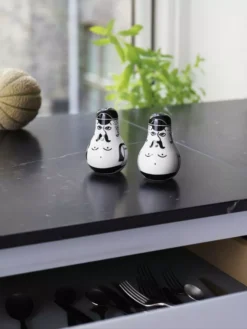 Normann Copenhagen Friends Peper- En Zoutstel -Flos || EMU Winkel x886x886 normann copenhagen friends peper en zoutstel10.jpg.pagespeed.ic .MepOxXhJOE