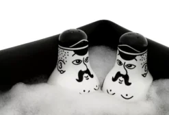 Normann Copenhagen Friends Peper- En Zoutstel -Flos || EMU Winkel x886x886 normann friends salt pepper sfeer2.jpg.pagespeed.ic . s5mzxWAkS