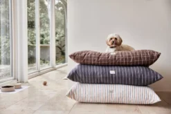 OYOY Kyoto Hondenkussen Large 75x94 Antraciet -Flos || EMU Winkel x886x886 oyoy kyoto hondenkussen large 75x943.jpg.pagespeed.ic .ego 4yeXqU 1