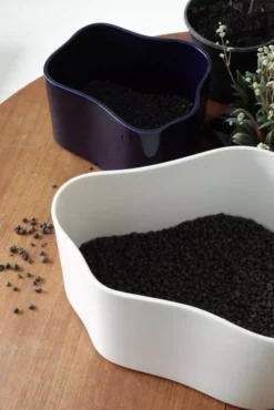 Artek Riihitie A Plantenbak Large Blauw -Flos || EMU Winkel x886x886 riihitie a plantenbak large1.JPG.pagespeed.ic .yLYZHmNuxN