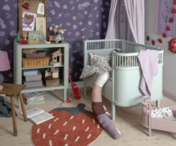 Sebra Strawberry Vloerkleed Ø110 -Flos || EMU Winkel x886x886 sebra strawberry vloerkleed.jpg.pagespeed.ic .Sj vyzqiFp