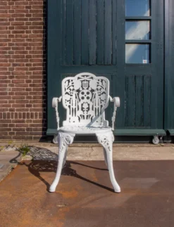 Seletti Industry Garden Tuinstoel Met Armleuning Wit -Flos || EMU Winkel x886x886 seletti industry garden tuinstoel met armleuning9.jpg.pagespeed.ic .VlAbWF0zAL