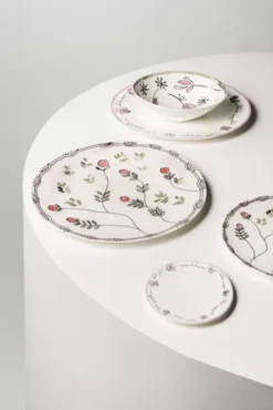 Serax Midnight Flowers By Marni Mirtillo Nude Dinerbord Ø24 -Flos || EMU Winkel x886x886 serax midnight flowers by marni mirtillo nude ontbijtbord 206.jpg.pagespeed.ic .9E6M8C9ydm