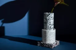 Tom Dixon Swirl Vaas Small -Flos || EMU Winkel x886x886 tom dixon swirl vaas small4.jpg.pagespeed.ic .J8AzRjlPI4