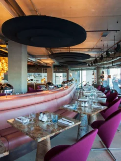 Normann Copenhagen Friends Peper- En Zoutstel -Flos || EMU Winkel x886x886 tomdixondrseclecticrestaurantparis05.jpg.pagespeed.ic .e0NPK1tXtj