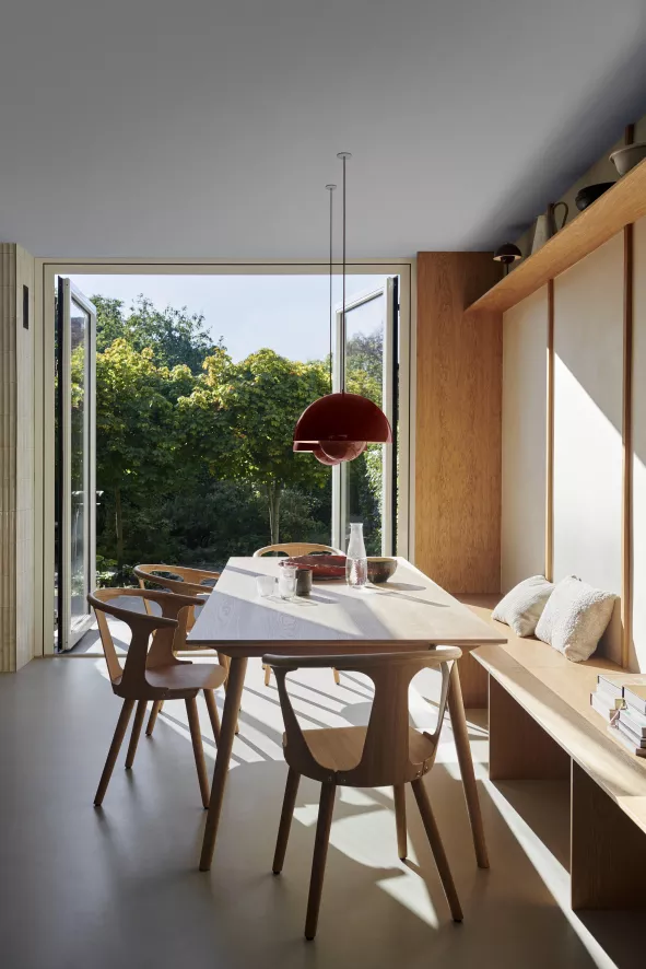 &tradition FlowerPot VP7 Hanglamp Ø37 Dark Plum 10 &tradition FlowerPot VP7 Hanglamp Ø37 Dark Plum - Afbeelding 8